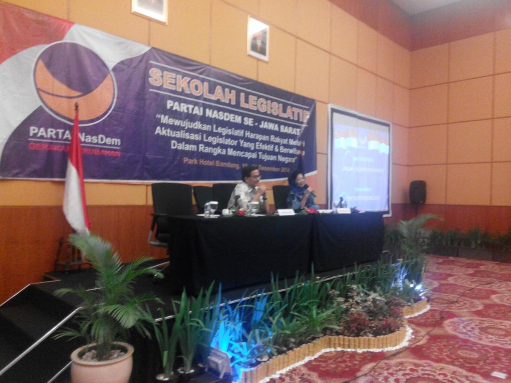 Sekolah Legislatif dihadiri oleh Menteri Agraria dan Tata Ruang/ Kepala BPN , Ferry Musyidan Baldan