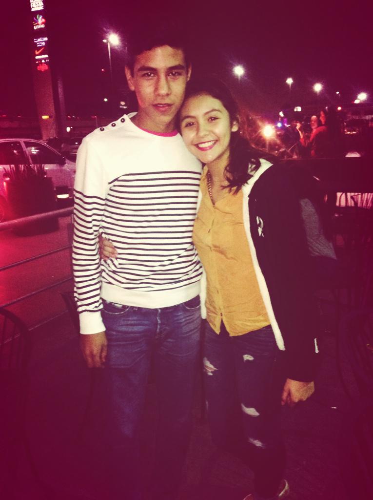 vanex201's tweet photo. Te quiero mil millones, aunque me hagas enojar.❤️😭😂😂 #primogoal 😂😂😂😂😂 @FelixDiamond http://t.co/pERTSOVj2l