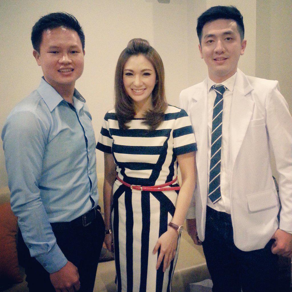 SunSun48090532's tweet photo. Dokter Jessy and dr. Edo #dermaster http://t.co/ISbz2HDL52