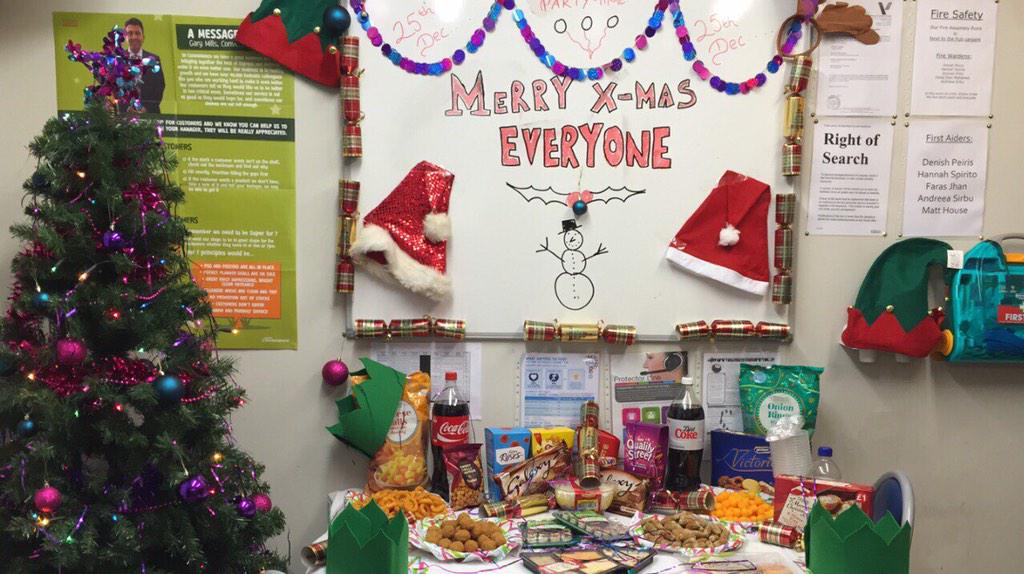 WarnersEnd's tweet photo. #R18TT #festivecolleagueroom with a tasty feast! @hmpilling @haydentotty102 @davemcculla http://t.co/2r3kWZn0AB