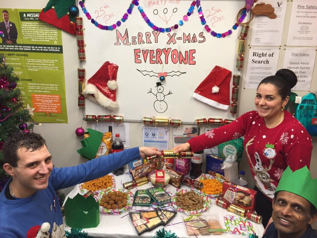 WarnersEnd's tweet photo. #R18TT #festivecolleagueroom with a tasty feast! @hmpilling @haydentotty102 @davemcculla http://t.co/2r3kWZn0AB