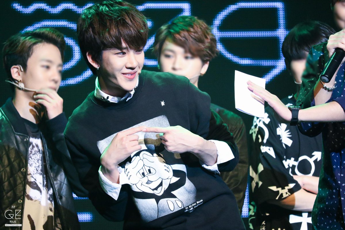 snoopyswaggys's tweet photo. 141207 Toppdogg Showcase in Malaysia - Bjoo ;w; (@ToppDoggHouse) #ํ๋
#๋น์ฃผ #ToppdoggInMY http://t.co/JpG8p3f2OM