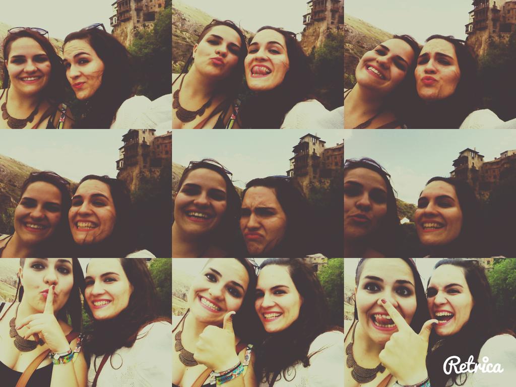 Ainhooa92's tweet photo. Un selfie con @macarena1110  jajajaja #zapeando267 http://t.co/kiRTXLA20c