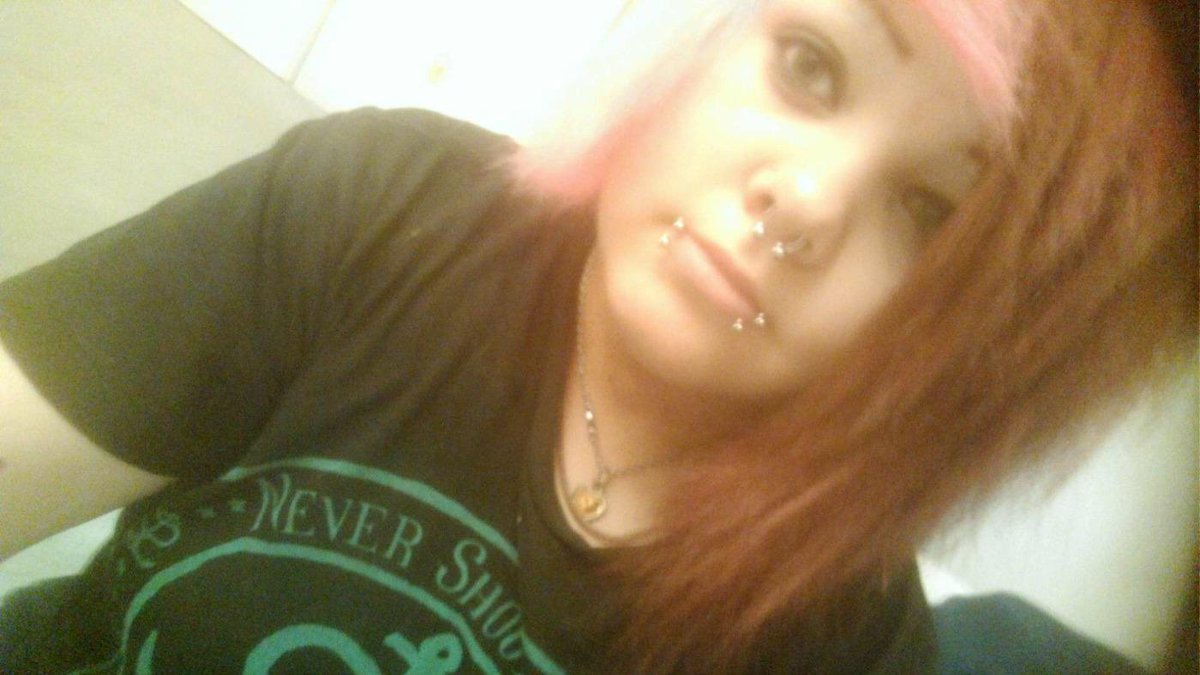 AmazingKassy's tweet photo. 💉💊🚬🍄 http://t.co/6uJp7xRvpy