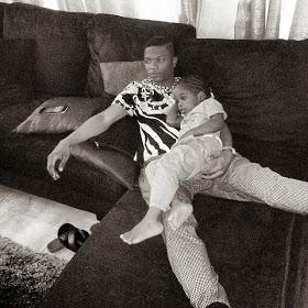 cliffyjamz's tweet photo. De #joy of havin' a son...@wizkidayo u guys are so cute..I hop de lil boy is gonna be a #starboi #issue #fatherandson http://t.co/EF0L8gstxA