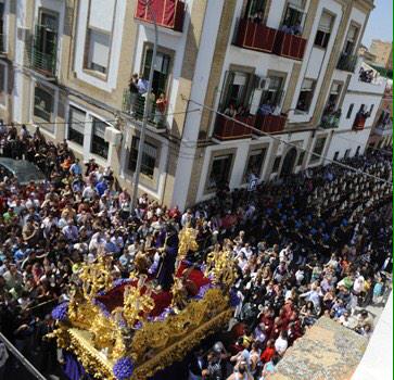 hdadstagenoveva's tweet photo. En cien días será #LunesSanto, y un barrio se hará cofradía. http://t.co/MbTTb6tTNB