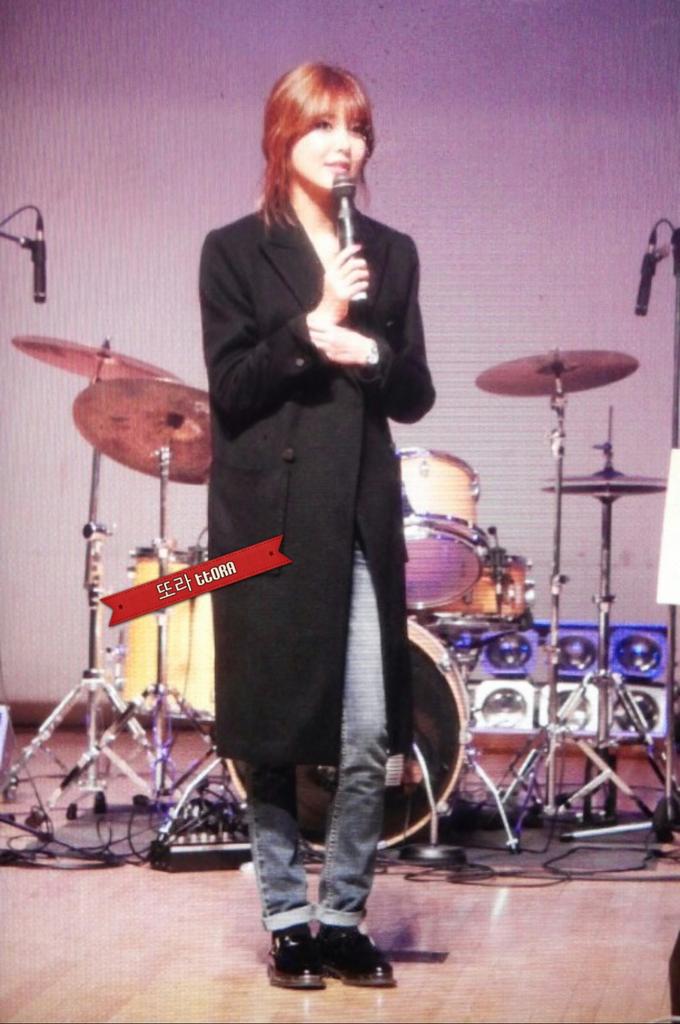 [PIC][20-12-014]SooYoung xuất hiện tại sự kiện "Korean Retinitis Pigmentosa Charity" vào chiều nay B5SYPwtCMAA0nHy