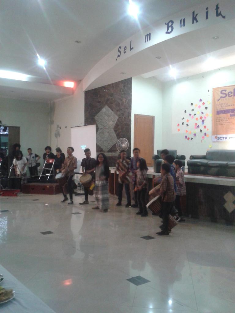 LAproject IISIP 2014 tweet media