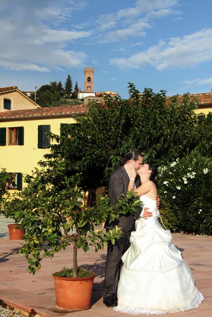 AssueroP's tweet photo. Nuovo post sul nostro blog: #Matrimonio @TorreMontecarlo #Toscana : http://t.co/O7hvU9ACPk http://t.co/sr9ASP3q5r