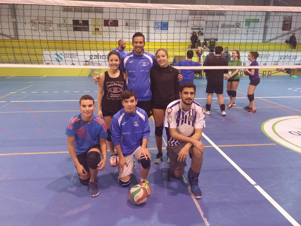 kypela's tweet photo. @sansavoley  Onte celebramos o torneo navideño !!@maneleblan @flaviocalafell @marcosansa @hernantovar21 http://t.co/ws6tm6fklU