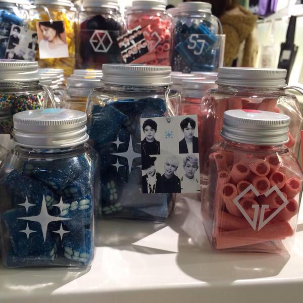 141220~29 /150226 Goods de SHINee @ SMTOWN en Coex Artium B5SuZk3CEAISI-n