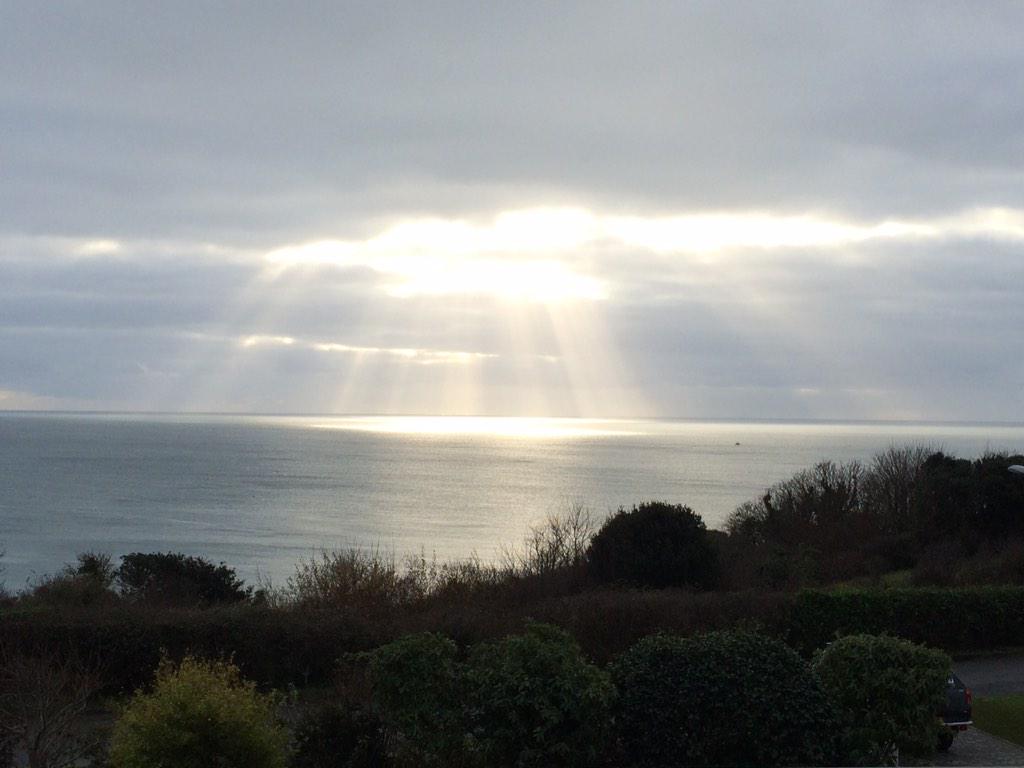 astoncpm's tweet photo. Last days work this year! Happy Christmas all #cornwallbuilder #77 #newbuild http://t.co/eV91DDGQ2m