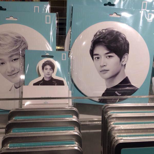 141220~29 /150226 Goods de SHINee @ SMTOWN en Coex Artium B5Suhg8CYAIf42O