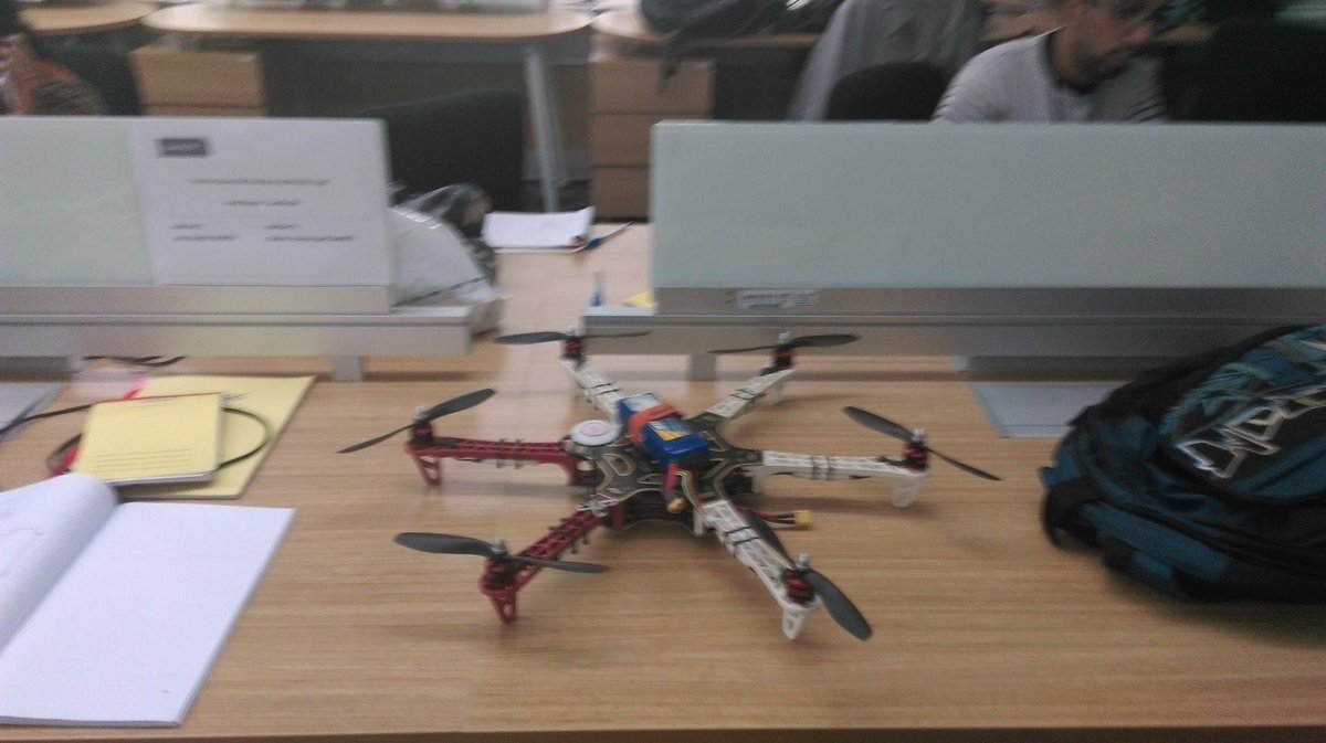 Santhosh_KC's tweet photo. .@edge_verve Internet of Things, Connected Devices, Drones, Cloud, Mobile Apps...all here at #EVHackathon http://t.co/SsddBGChkP