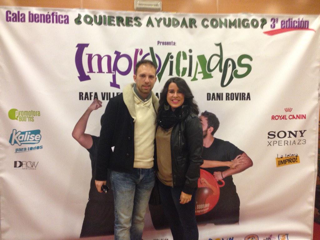 mabelag's tweet photo. Q mejor q empezar celebrando el cumple d @javiyu q con una sesión d risas gracias a @DANIROVIRA #QuieresAyudarConmigo http://t.co/8Ba0DAyBGf