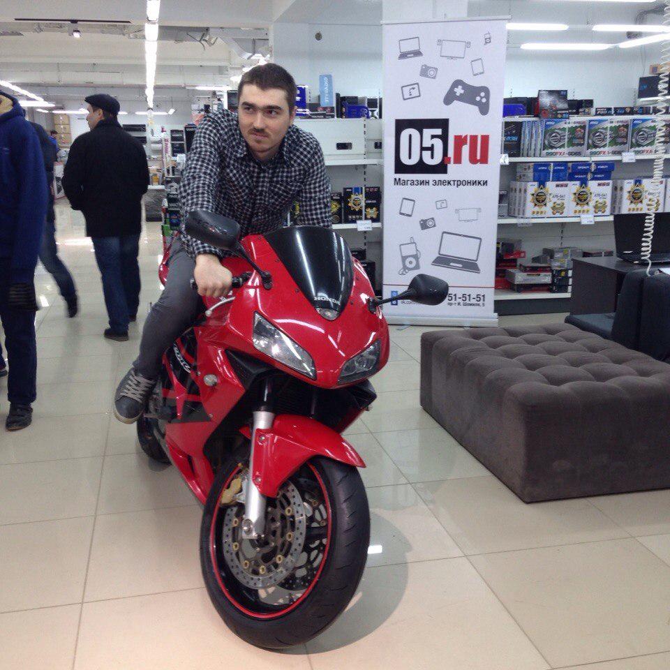 www05ru's tweet photo. У вас есть возможность прийти в наш магазин и сфотографироваться. Байк ждет вас до 21 декабря 15:00 http://t.co/3bd5zVlMHf