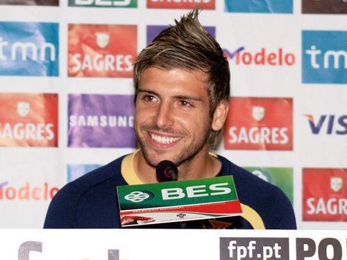 soccer82731's tweet photo. ミゲウ・ヴェローゾ（ポルトガル） http://t.co/JJ2U3vRM1n