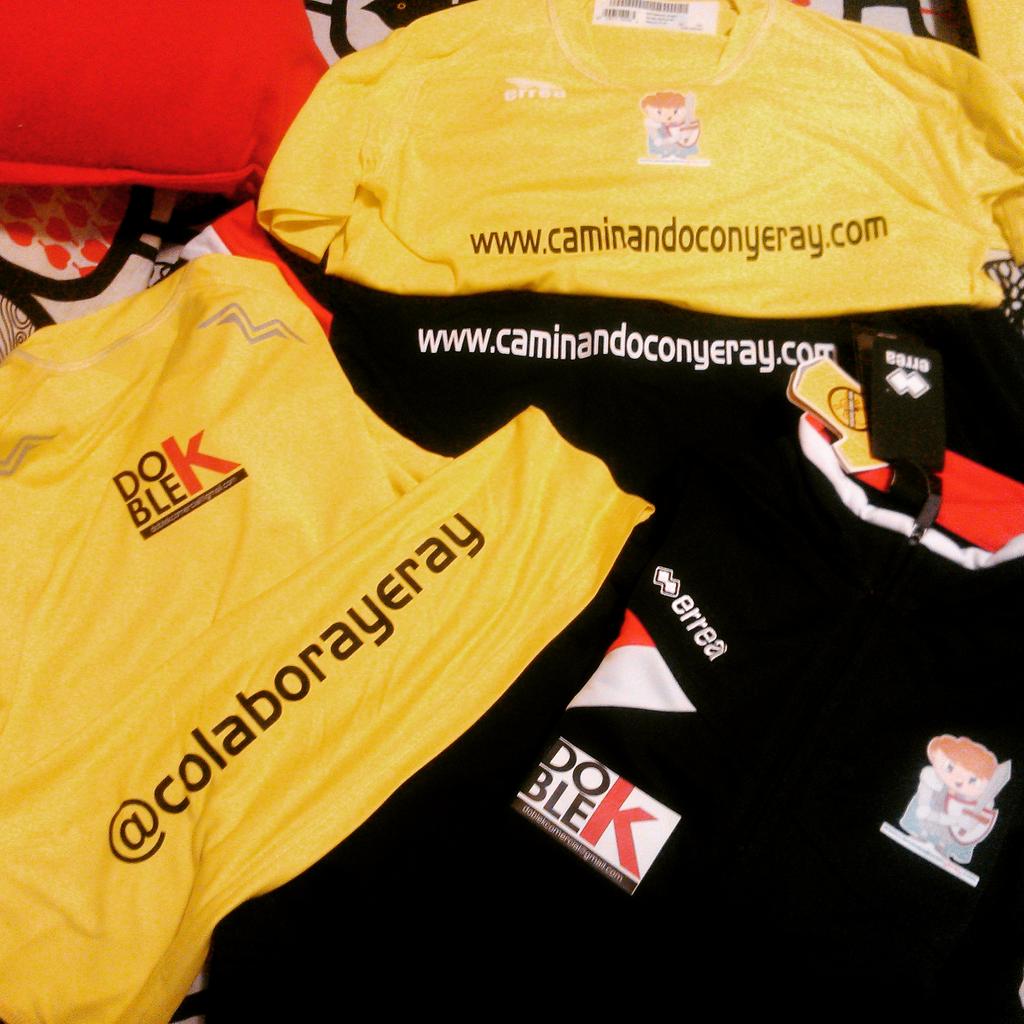 colaborayeray's tweet photo. estamos listos para competir n el nuevo 2015 patrocinados por @doblek2014  gran material deportivo.@Jjrico2 @rlozgon http://t.co/x3QyM7F6XJ