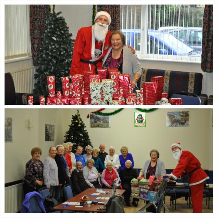 Ilkeston Express Santa paid a visit to Welcome Hall to support our local pensioners Christmas party. #lovecommunity
