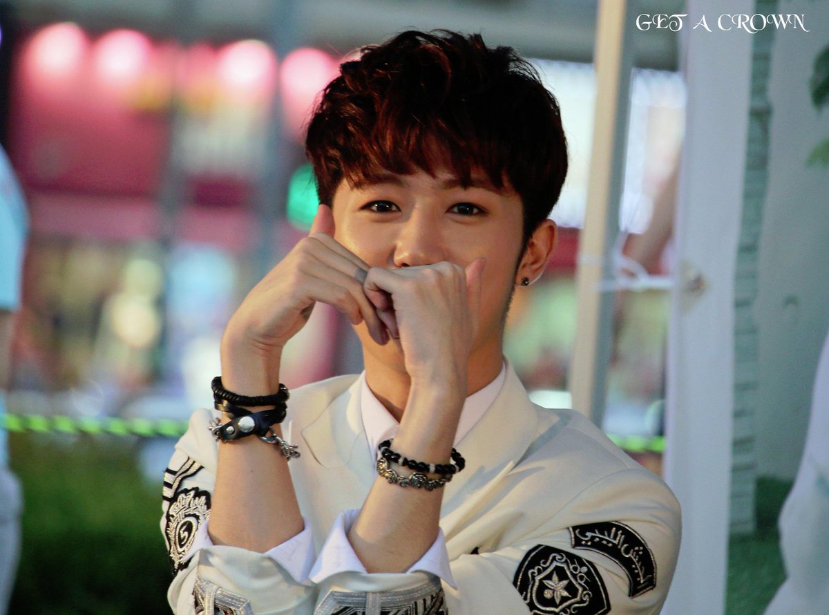 GAC_719's tweet photo. 140720 청량리 민우 #ㅅㅊ
 #씨클라운 #TK @TKtopkid http://t.co/bjVJsuW8fj
http://t.co/z3fryCAc52 http://t.co/ixZ46TFh2n