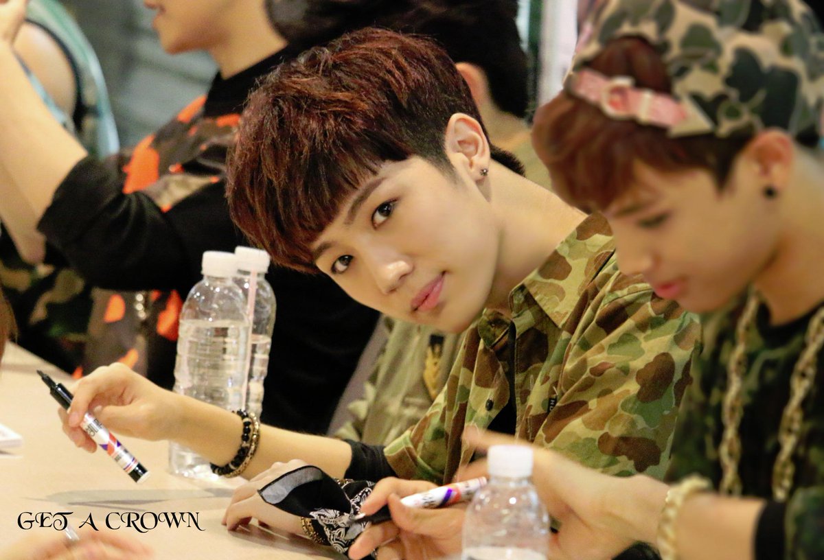 GAC_719's tweet photo. 140808 목동 민우 #ㅅㅊ
 #씨클라운 #TK @TKtopkid
http://t.co/X1MzwhY1xj http://t.co/zSyiMzkII7