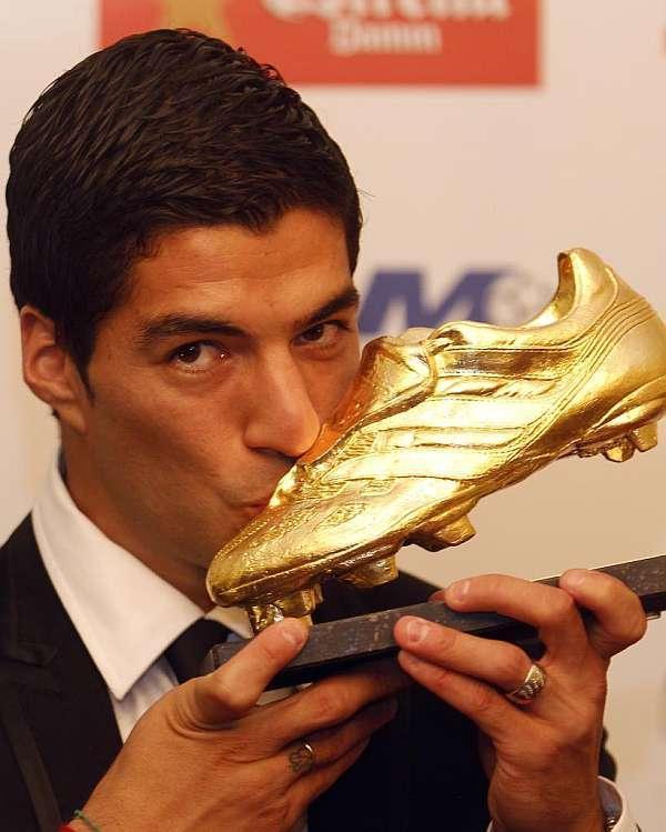 Mas allá de los colores,para mi el verdadero bota de oro <a href="/LuisSuarez9/">Luis Suárez</a> #Crack