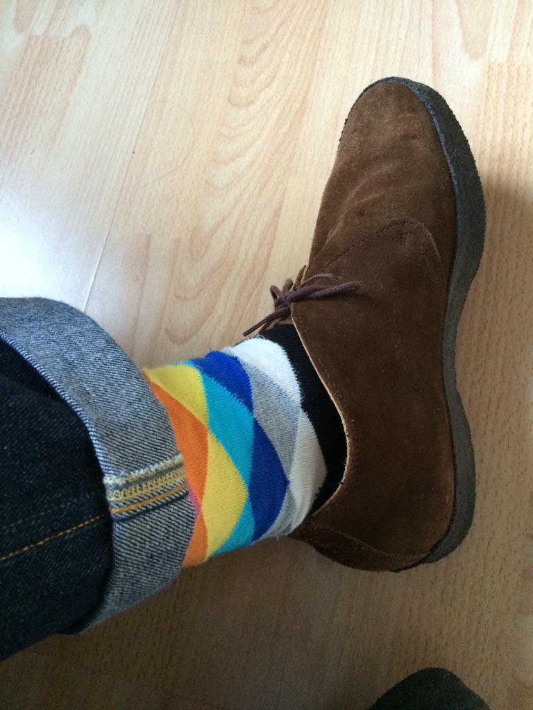 geepee71's tweet photo. @SockCouncil @HappySofficial with #sandersplayboys #lee101s http://t.co/Kj6DnFLEuk