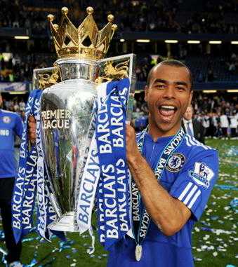 He z one of us..1 of our chelsea legends..happy bday ashley cole 