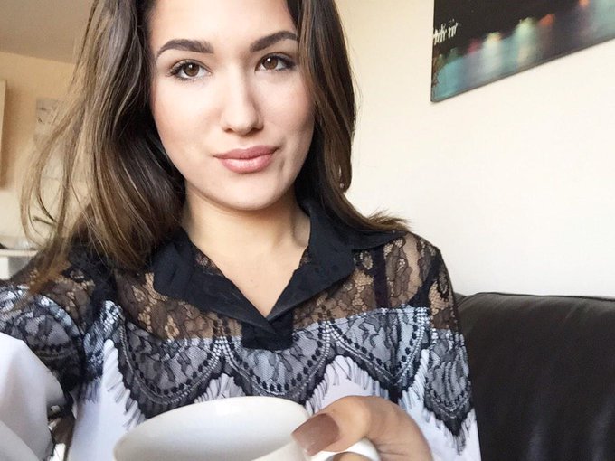 Having a break w some tea ☕️💕 http://t.co/wo5ZoqLoSb<a href="/tag/quote"class="tags"><span>#quote</span></a>