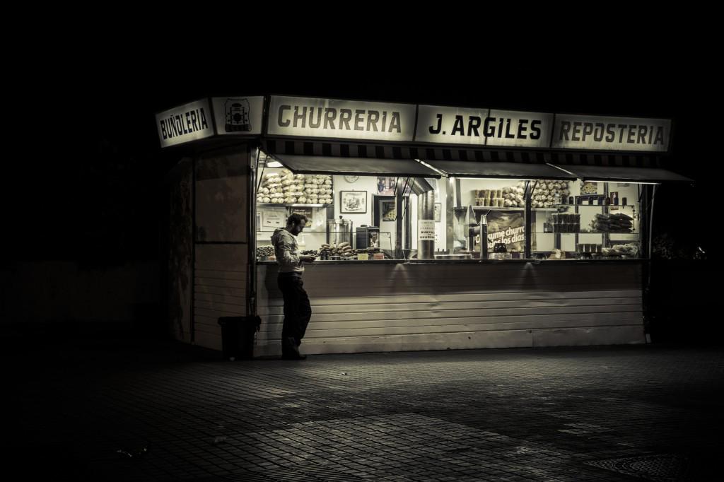 slowBCN's tweet photo. RT @CcivicsBCN: #ObjectiuBCN: retratem la ciutat. #Expo a #LaVirreina fins al 25/01. http://t.co/ySpxig0rKH http://t.co/zdhEd4HOeM