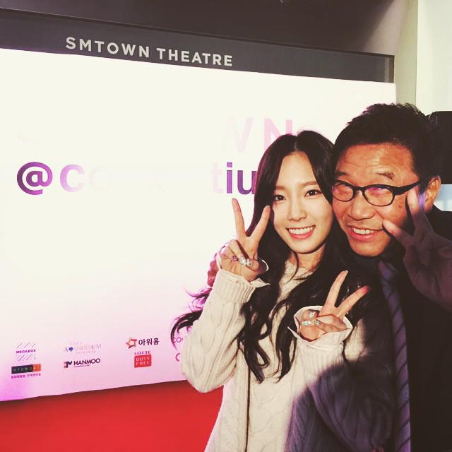 yuataeyeon's tweet photo. Me with boss http://t.co/VYXM77ido0"