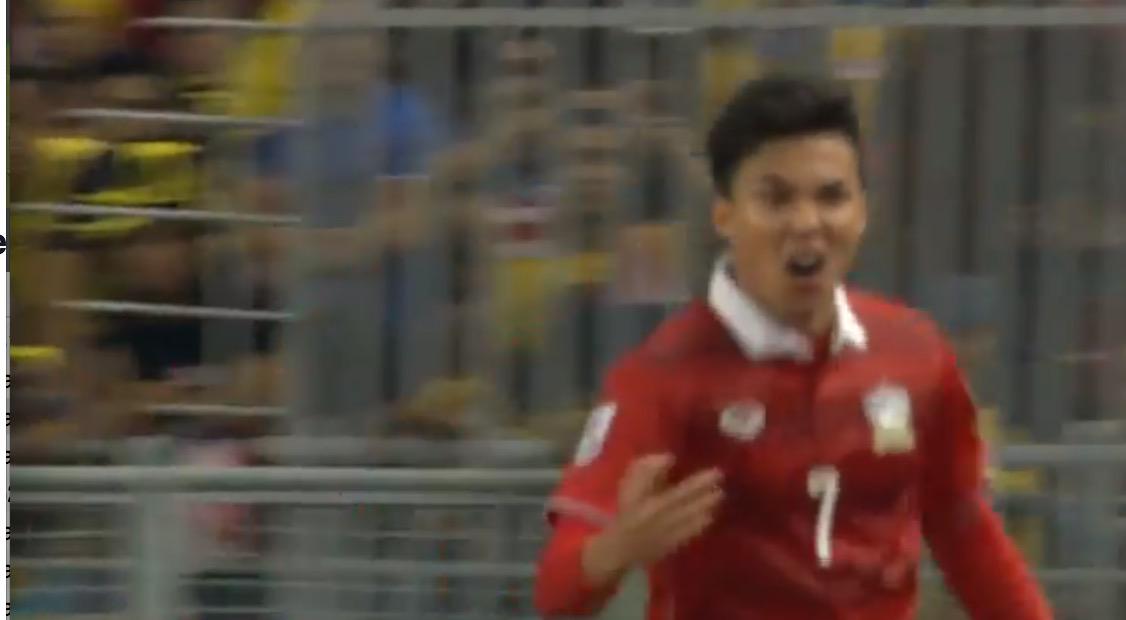 81' GOAL for Thailand! Charyl Chappuis puts away the rebound for a crucial away goal #AFFSuzukiCup http://t.co/1n9Mw1n37u