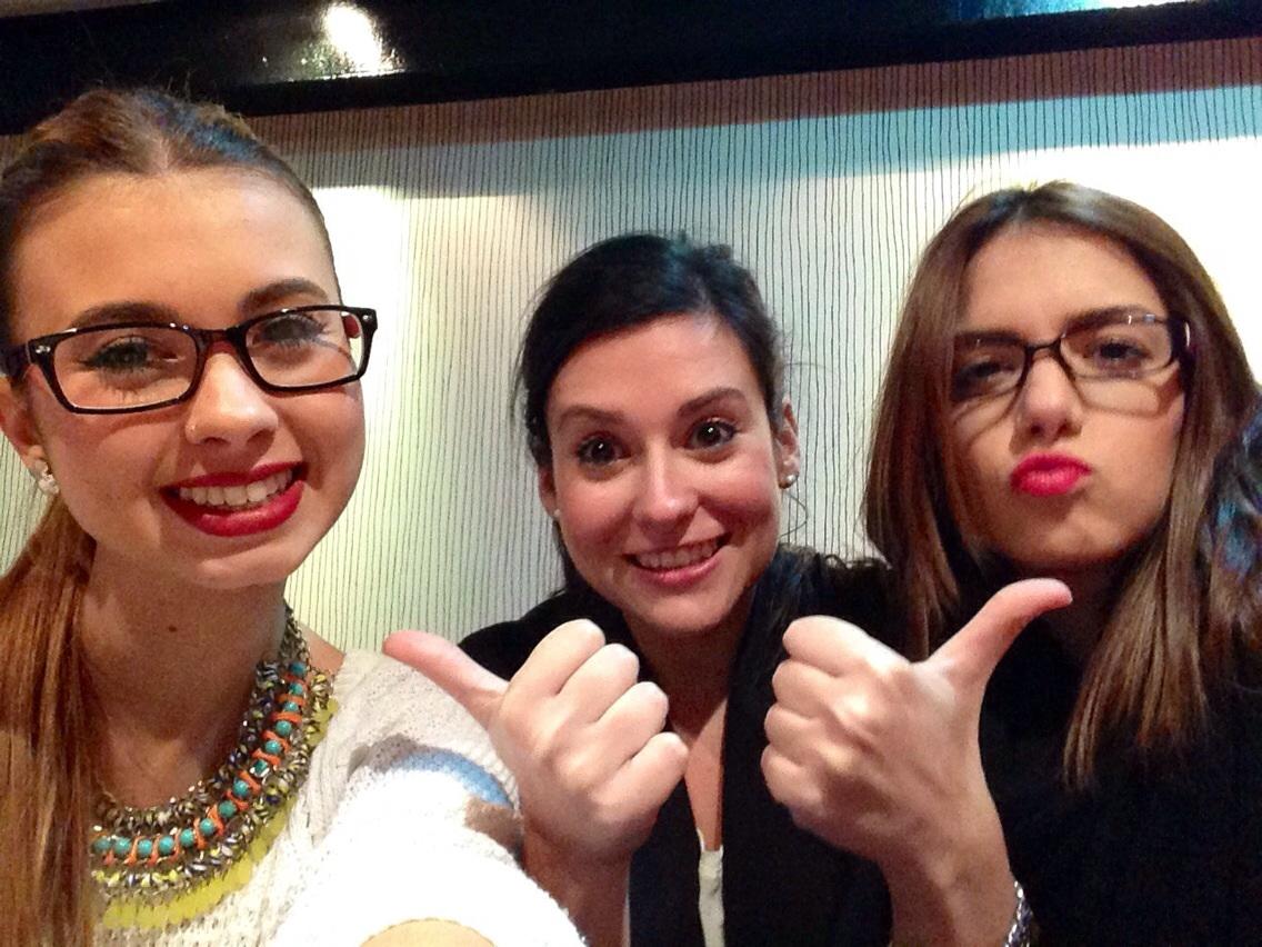 Nerea0221's tweet photo. El Cascanueces y mis chicas🙆 http://t.co/rqhoIrYVTp
