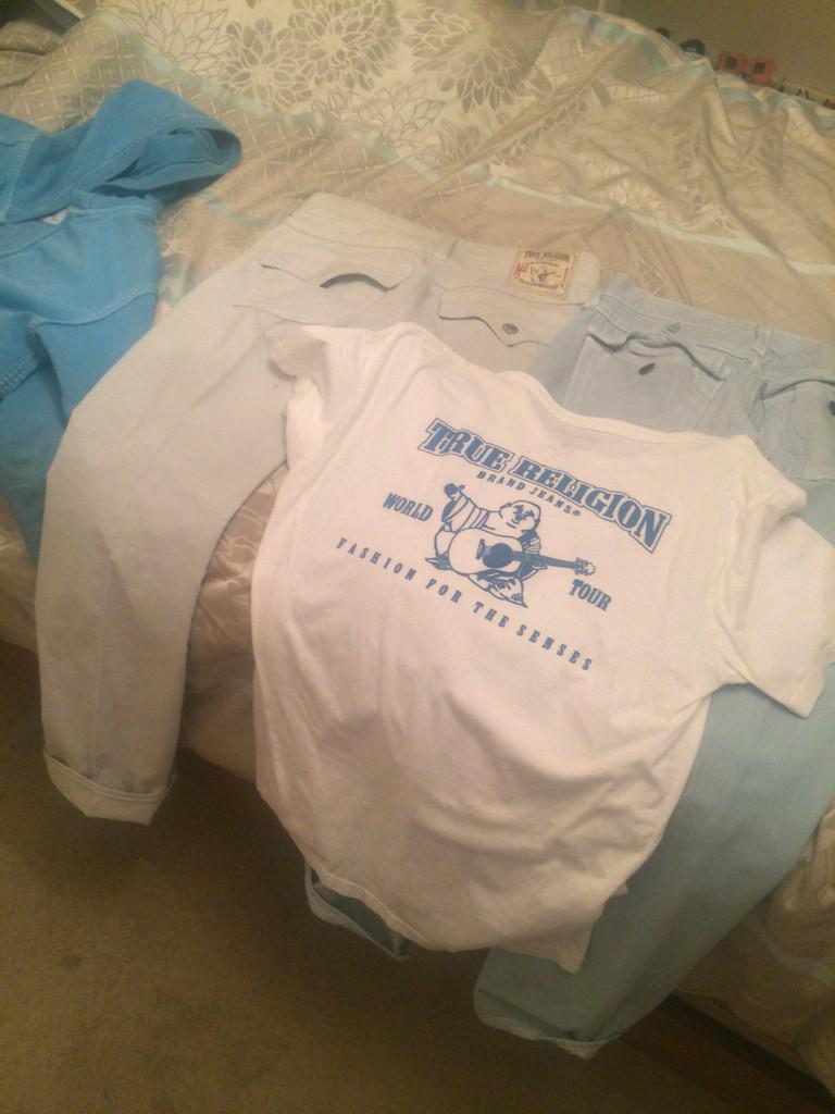 BuddyGrape103's tweet image. I know somebody wanna kill with da 11s since I didn't get them. #TrueShirt #TruePants #TrueJacket