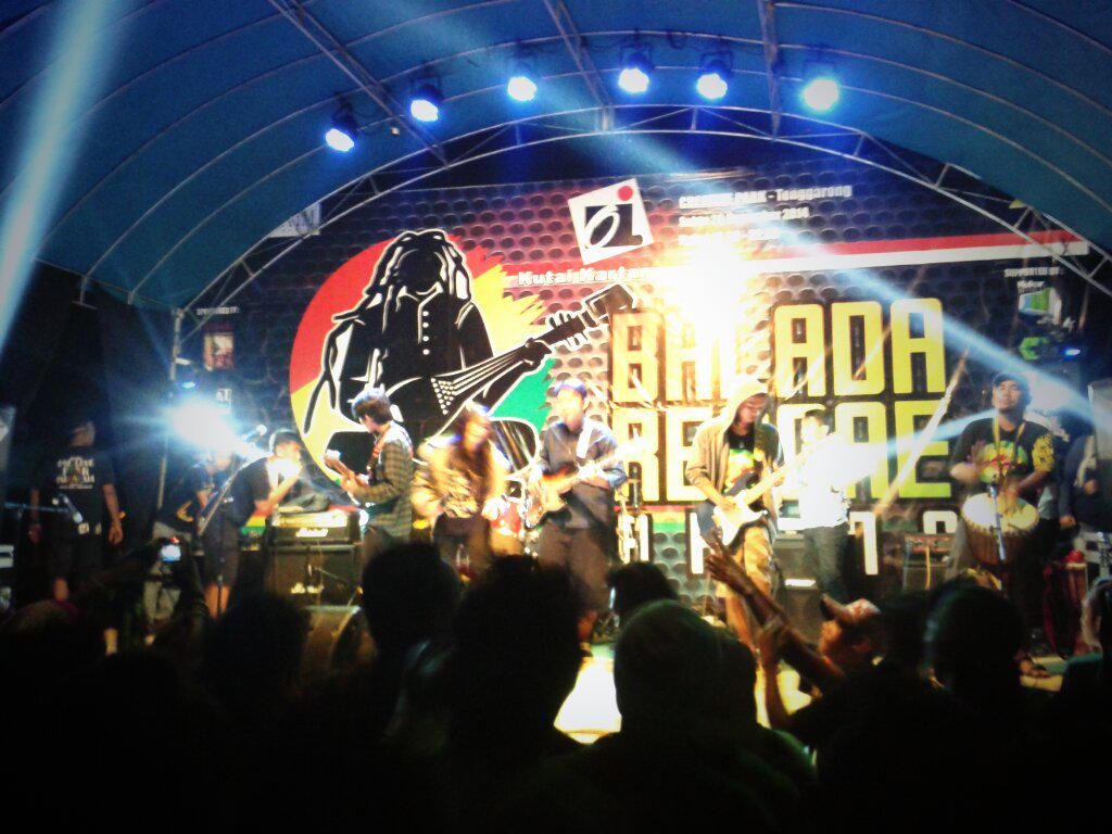 usman_do's tweet photo. Thank's for tonight #baladareggaetenggarong @SamaReggae  yoman untuk brada n sista http://t.co/ToKlCMFpgK