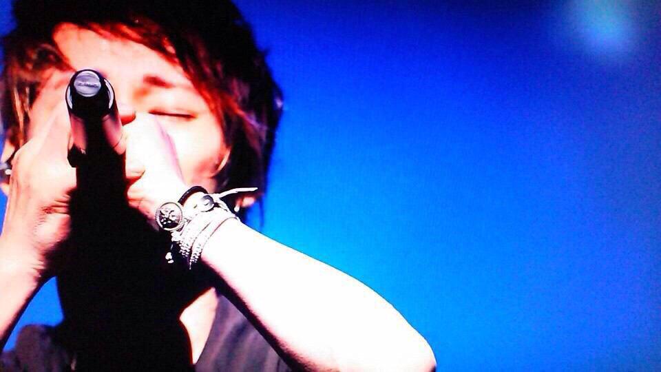 0125_crew's tweet photo. たくや誕生日おめでとう！！！
一生ついてきます！！！😭💕
大好きや！！！！
#UVERworld大好きな人RT 
#全国のcrewさんRT 
#crewで祝おう
#35歳おめでとう
#TAKUYA∞生誕祭 http://t.co/EDpi1rrmjv