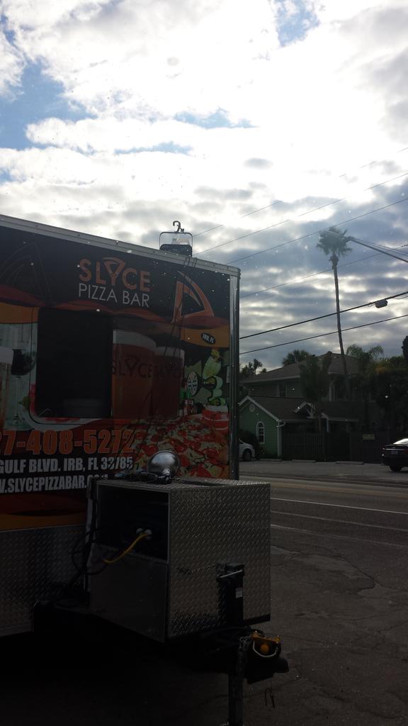 BeachAfterDark's tweet image. Winterfest  @slycepizzabar to benefit Children's Cancer Center. And it's snowing! Plus great bands all day.