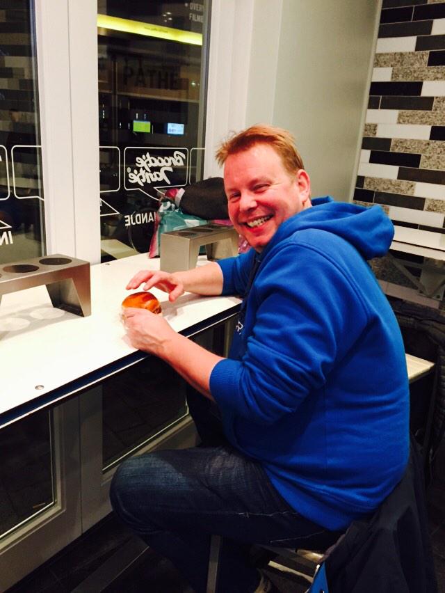 Jeroen krijgt Inburgering in Tilburg 😀