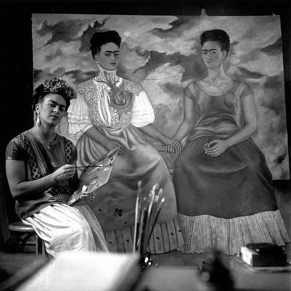 Check Out What Frida Kahlo Looked Like  in 1935 