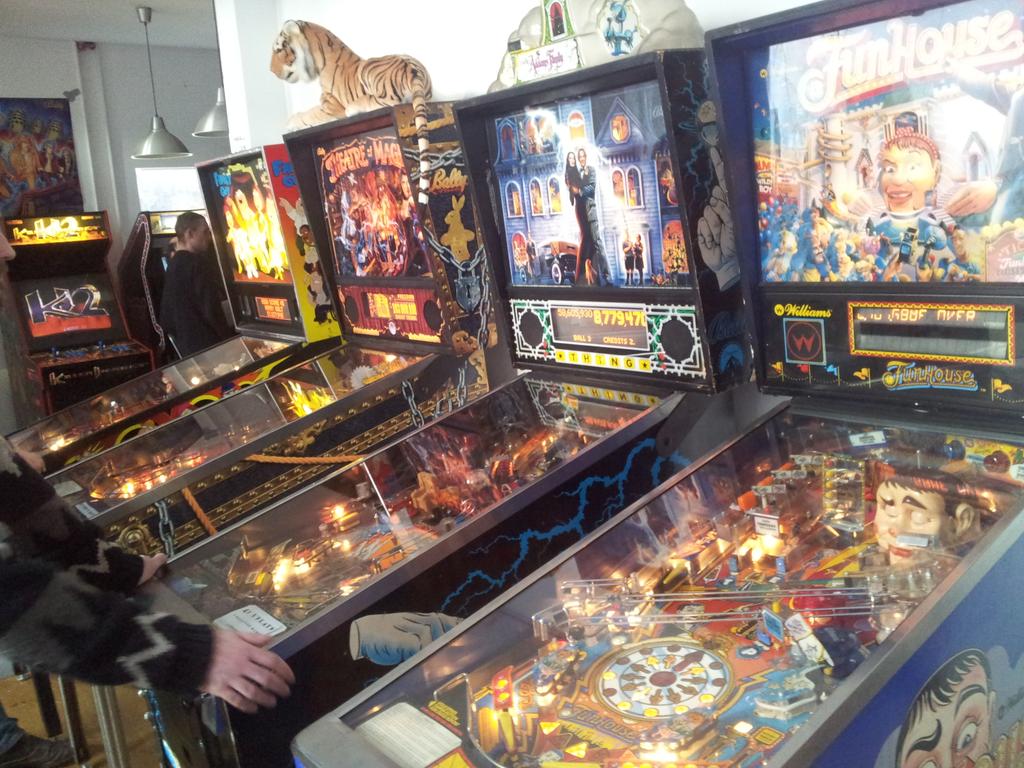 16BitAndy's tweet photo. Fun at the #festivearcade @custardfactory today. Some good live music too and a #vintagefair http://t.co/GSG7JXyptr