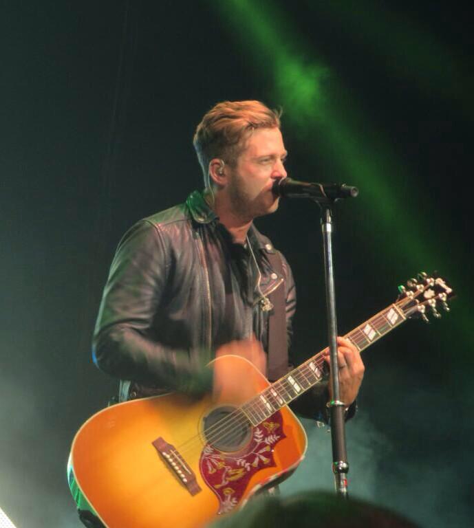 EmmieLoved1R's tweet photo. Ugh what will I do next summer? In 2014 I had @OneRepublic #NativeSummer in June, July, & August. Hard to top that! http://t.co/efEpWpoAAB