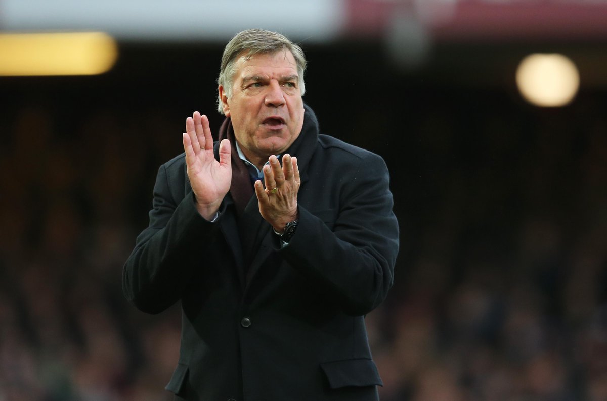 Squawka's tweet photo. West Ham's last 13 games in the Premier League:

WLWWWDDLWWWDW

Goals scored: 25
Goals conceded: 12 http://t.co/Ep4bdlJ8ae