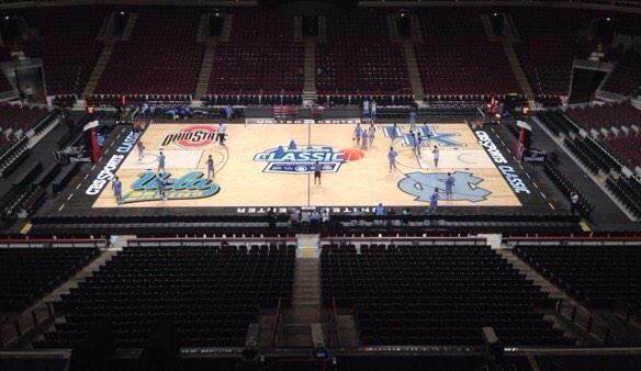 Love the court for today's <a href="/CBSSports/">CBS Sports</a> Classic games. (Via: <a href="/KySportsRadio/">Matt Jones</a>)