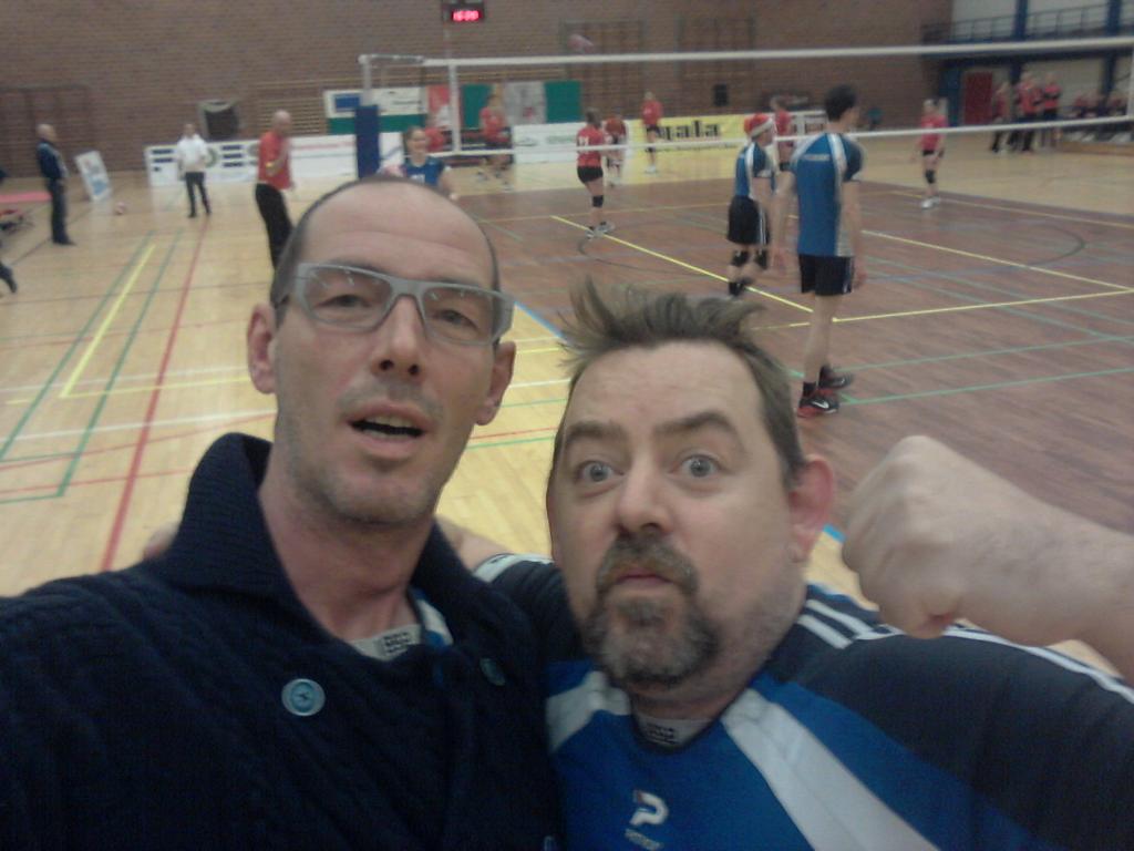 Davybrocatus's tweet photo. #MFL2014 in Sporthal Beveren tvv Boks ! Met @JeronDewulf @Davybrocatus als sportmannen 2014 :-) http://t.co/CT63ot3UPu