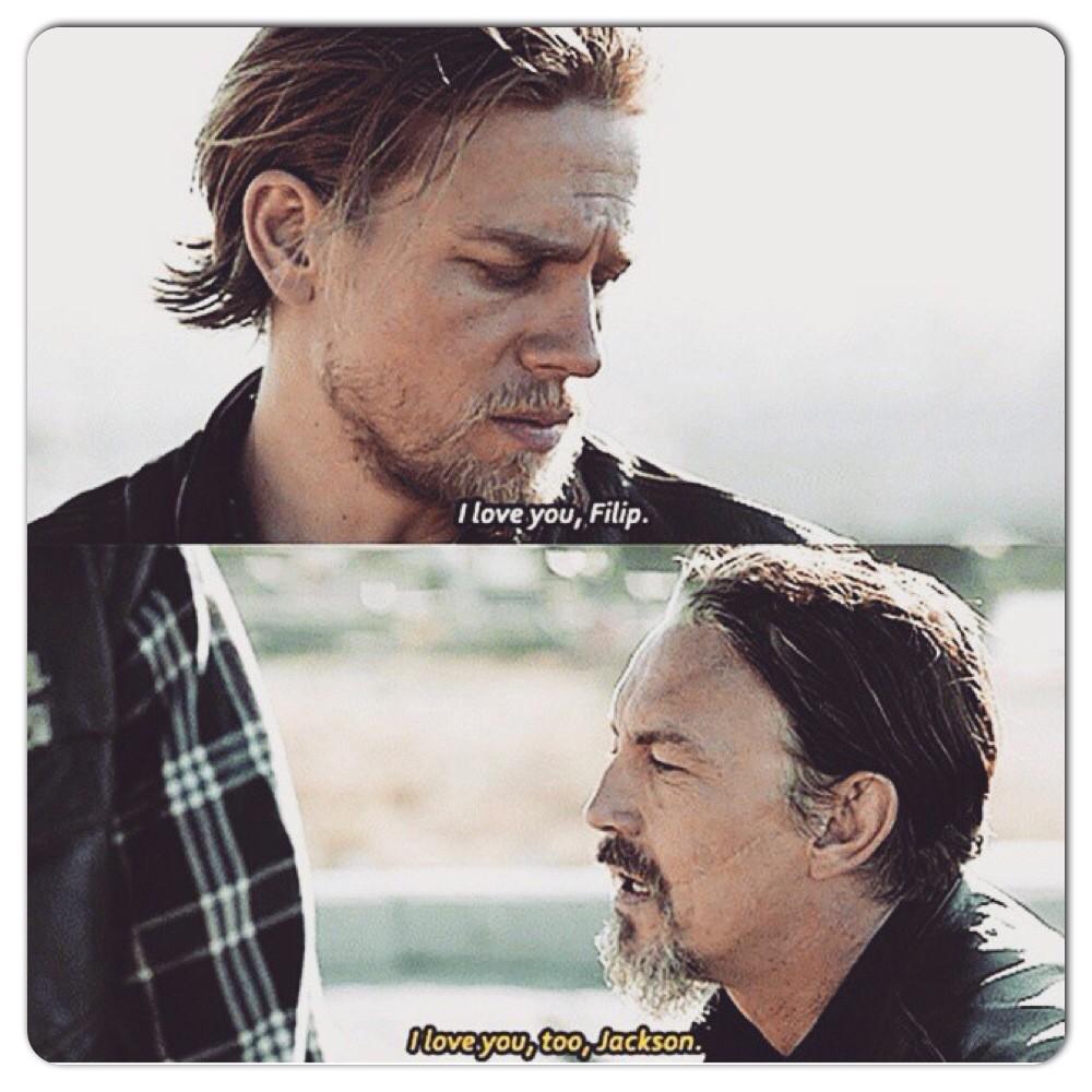 nikkicarter's tweet photo. #FinalRide hitting me harder than when I 1st watched #MissTheCharacters #SAMCRO #SonsOfAnarchy #JaxTeller #RIPSOA http://t.co/fbrcTpSYVP