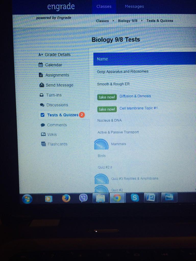 ivasoundsfishy's tweet photo. @Bio1415 two quizzes left until #ChristmasVacation is actually a thing http://t.co/S3tu8X5zYU