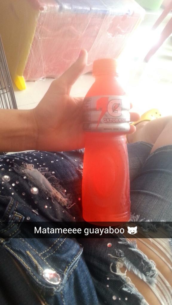 DaniCastaneda02's tweet photo. Ya que el 💜 no pudoooo✌🎉 http://t.co/OlcSCsHy31