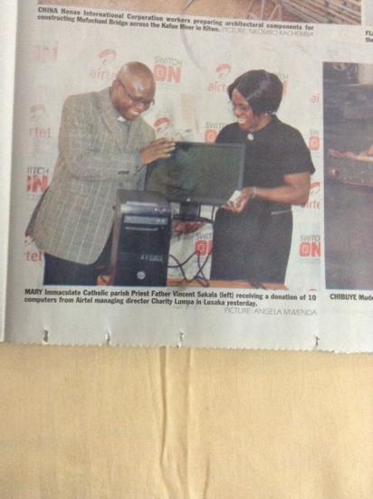 CClumpa's tweet image. Community is everything...#wekeepitmoving.