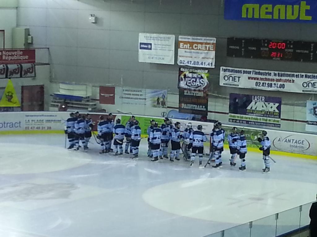 tityves37's tweet photo. Allez #Tours @toursinmypocket  ! http://t.co/qKDFvPss6G