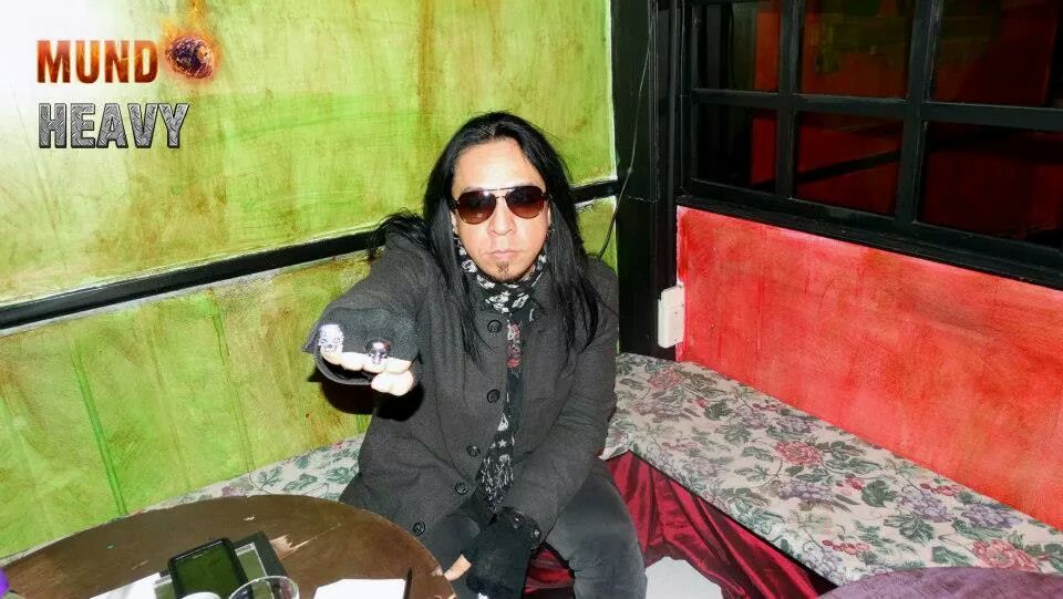 Mundo_Heavy's tweet photo. #DJSanQuirin está en México para la apertura del @PARANOIDUTA @Anibien http://t.co/sWDyHlqVDq